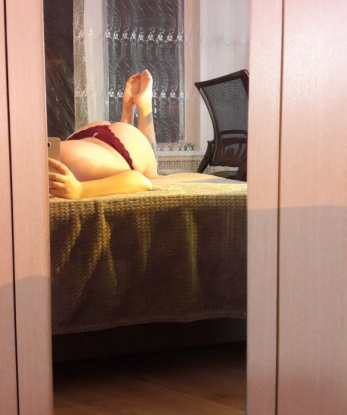 Стройная и горячая русая красотка приглашает в гости насладиться неповторимыми моментами страсти и удовольствия! Гарантирую полное погружение в мир наслаждения и приятных ощущений. Только для ценителей качественного отдыха! 9822, 20 лет